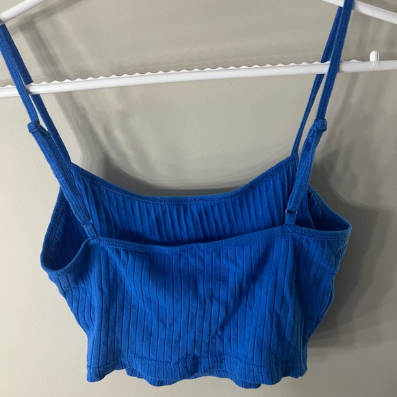 Blue crop top never worn!! - Picture 2 of 2